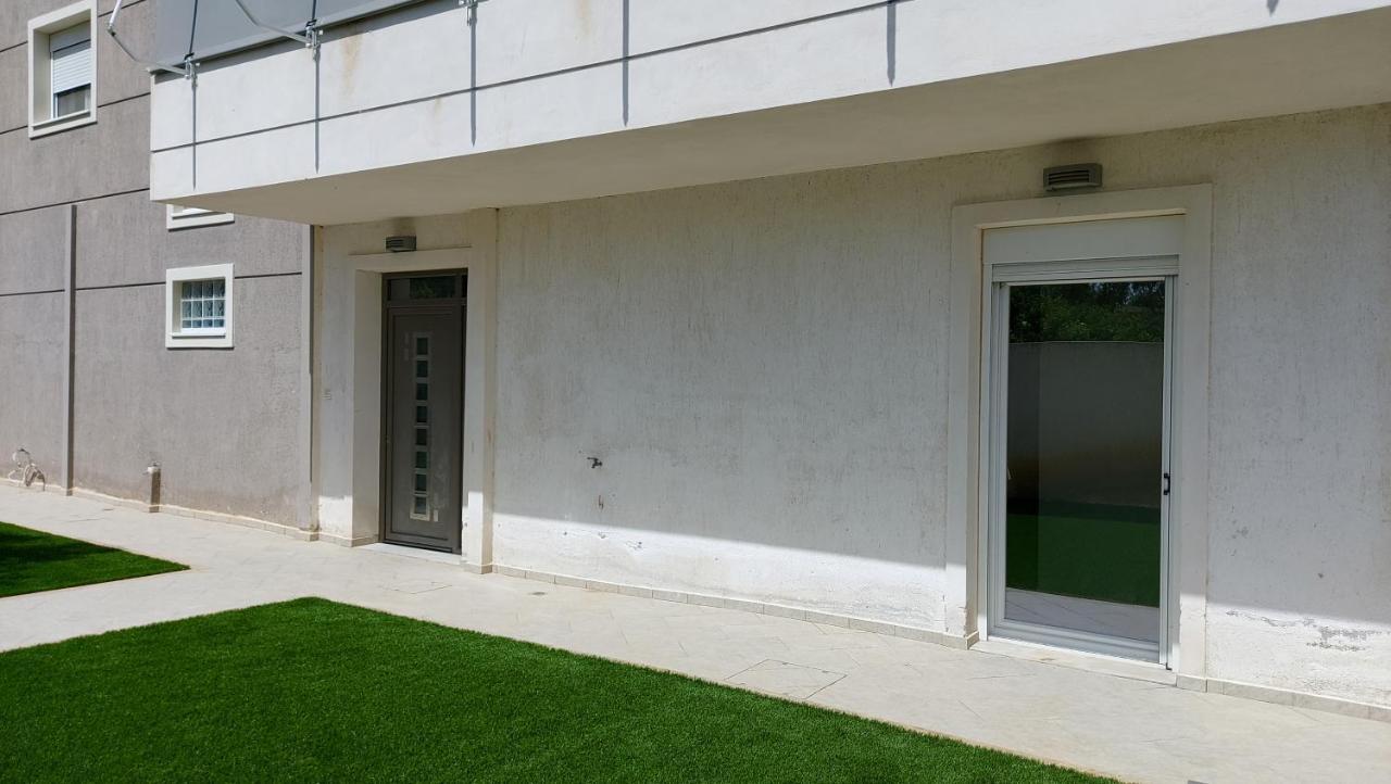 Gianni & Sophia Airport House Appartement Artemida  Buitenkant foto